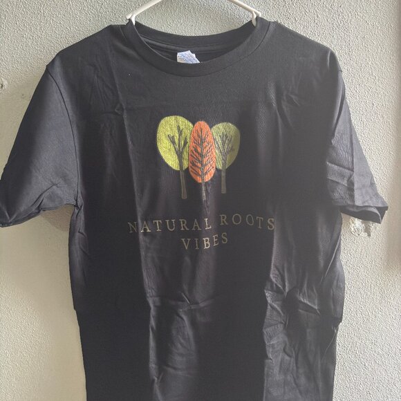Black Graphic Tee "Natural Roots Vibes" with Bold Motivational Quote - Picture 1 of 3